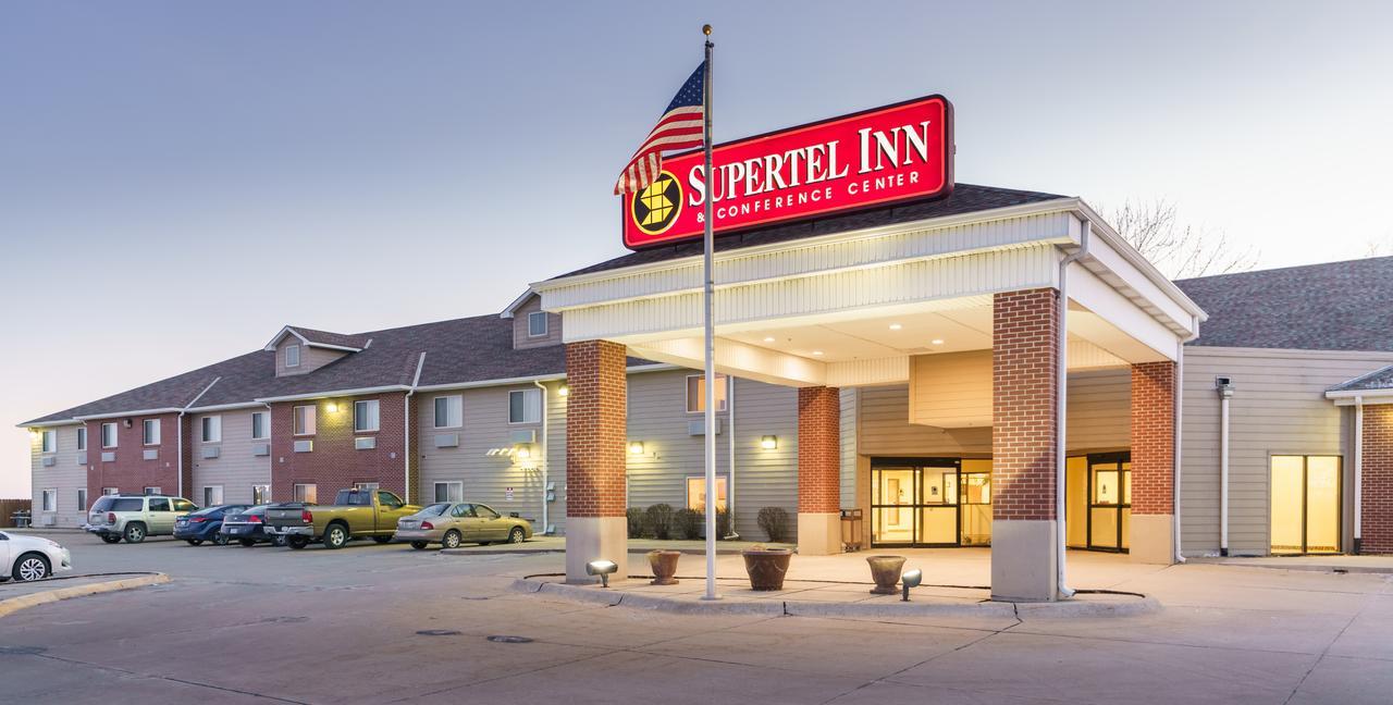 Supertel Inn And Conference Center Creston Exteriör bild